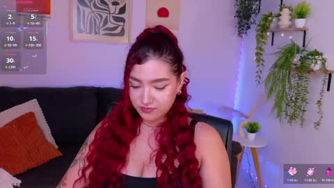 Violett Castel online show from May 2026 08:47:01 PM