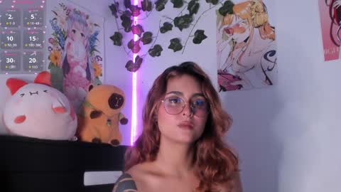 Snapshot of violetteramirez01 chatting on December 2024 08:40:02 PM Violette online show from December 2024 08:40:02 PM