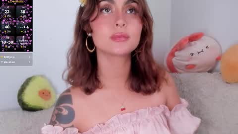 Snapshot of violetteramirez01 chatting on October 2025 05:54:02 PM Violette online show from October 2025 05:54:02 PM