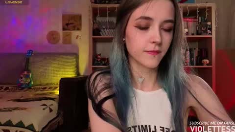 Vi  Best on my Fansly  online show from February 2026 01:50:02 PM