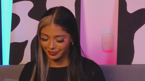 Violet online show from February 2025 12:40:02 AM