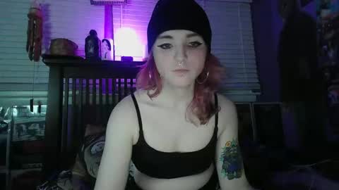 Violet online show from February 2026 10:57:02 PM