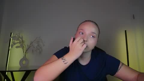 Violla online show from September 2025 09:02:01 AM