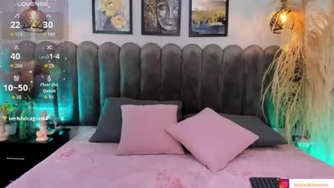 VIOLLET online show from October 2025 10:39:01 PM