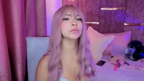 viollettebylyly online show from September 2025 11:56:02 AM