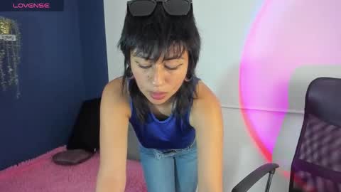 viperlix_ online show from December 2025 12:05:02 AM