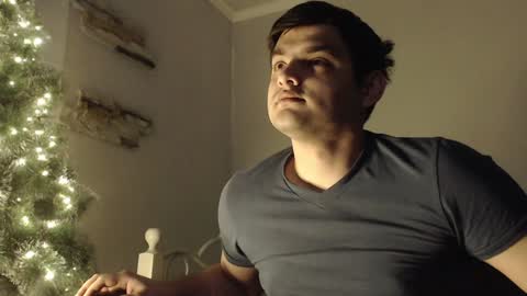 virgil____ online show from December 2024 07:46:02 PM