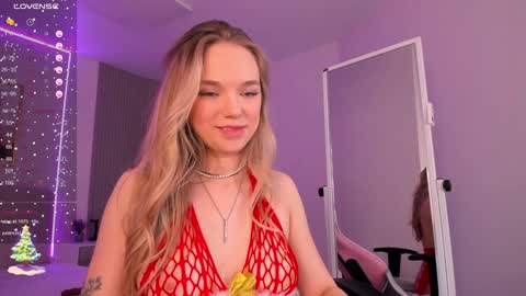 Snapshot of virrginchloee chatting on December 2024 02:53:01 AM Chloe online show from December 2024 02:53:01 AM