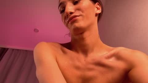 Snapshot of vitahoinss chatting on July 2026 09:43:01 PM vitahoinss online show from July 2026 09:43:01 PM