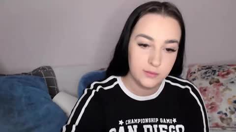 Snapshot of vitalina_freedom chatting on December 2024 01:17:01 PM Vitalina online show from December 2024 01:17:01 PM