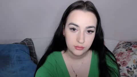 Snapshot of vitalina_freedom chatting on December 2024 01:00:01 PM Vitalina online show from December 2024 01:00:01 PM