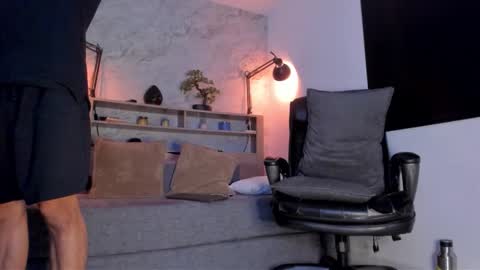 Snapshot of vito_benz chatting on December 2025 01:11:01 AM VITO BENZ online show from December 2025 01:11:01 AM