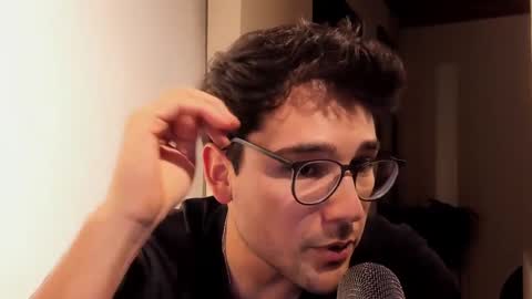 Snapshot of vito_ferrero chatting on September 2025 11:52:01 PM Vito Ferrer online show from September 2025 11:52:01 PM