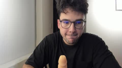 Snapshot of vito_ferrero chatting on October 2025 02:23:02 AM Vito Ferrer online show from October 2025 02:23:02 AM