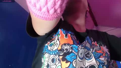 Snapshot of vitoria23_ chatting on April 2026 01:36:01 PM victoria 3 online show from April 2026 01:36:01 PM