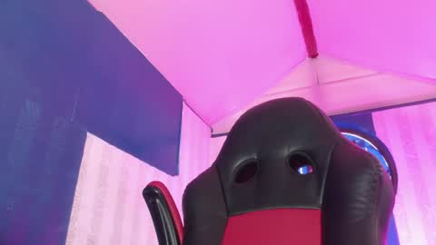 Snapshot of vitoria23_ chatting on June 2026 01:55:01 PM victoria 3 online show from June 2026 01:55:01 PM