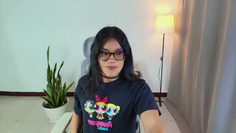 Snapshot of vitta_alfayed chatting on October 2025 02:15:01 AM VittaaaPlease help me with your thumbs up its important online show from October 2025 02:15:01 AM