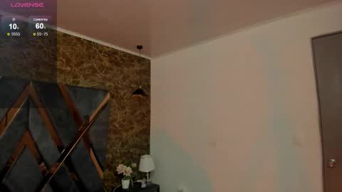 Snapshot of vittoria_conti_ chatting on February 2026 05:13:02 PM vittoria online show from February 2026 05:13:02 PM