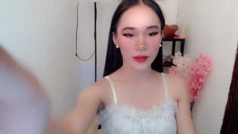 Snapshot of vivahotbabessandra chatting on June 2026 09:03:02 AM SANDRA GOING YOU online show from June 2026 09:03:02 AM