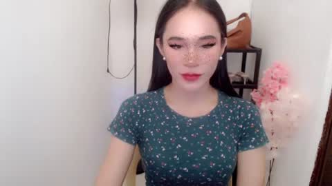 Snapshot of vivahotbabessandra chatting on June 2026 01:17:02 PM SANDRA GOING YOU online show from June 2026 01:17:02 PM