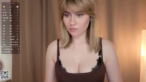 Snapshot of vivandellapenna chatting on November 2025 06:54:01 PM Melissa online show from November 2025 06:54:01 PM