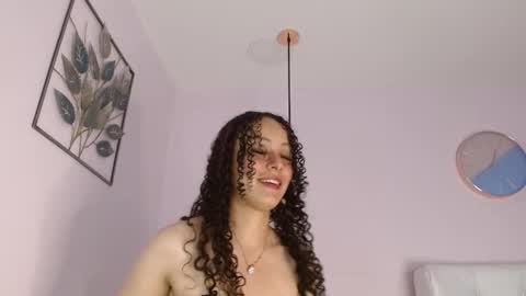 Snapshot of vivi_gh1 chatting on October 2025 03:35:01 AM Vivi online show from October 2025 03:35:01 AM