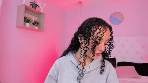 Snapshot of vivi_gh1 chatting on November 2025 03:42:02 AM Vivi online show from November 2025 03:42:02 AM