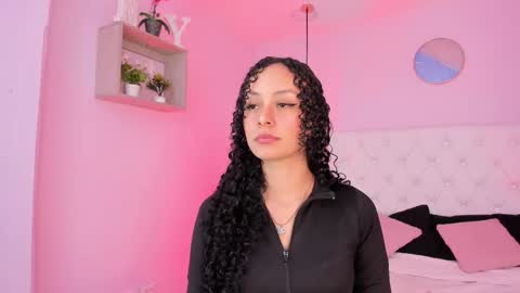 Snapshot of vivi_gh1 chatting on November 2025 03:28:02 AM Vivi online show from November 2025 03:28:02 AM