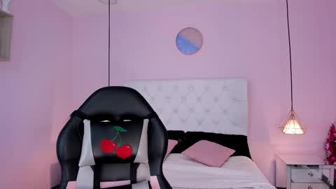 Snapshot of vivi_gh1 chatting on November 2025 03:27:01 AM Vivi online show from November 2025 03:27:01 AM