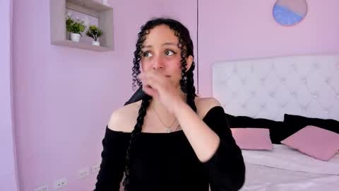 Vivi online show from November 2025 03:28:01 AM