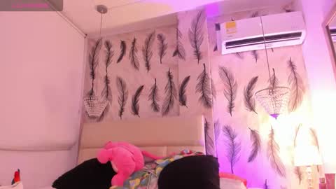 Viviana  online show from October 2025 02:10:01 AM