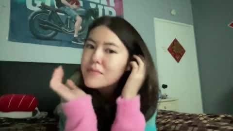 vivi online show from December 2024 07:45:01 PM