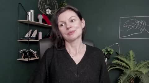 Vivian online show from March 2026 06:52:01 AM