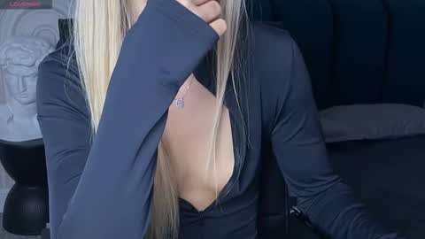 Snapshot of vivian_evans_ chatting on September 2025 12:55:01 AM Vivian Evans online show from September 2025 12:55:01 AM