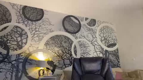 Vivian Evans online show from June 2026 01:05:01 AM