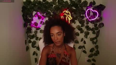 Vivian online show from February 2026 09:09:02 PM