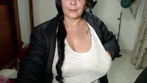 vivian_milf_paint online show from March 2026 02:50:01 AM