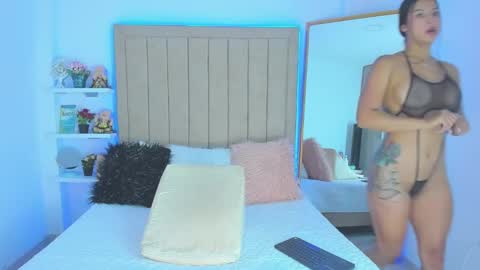 Vivian Monroe online show from January 2025 08:10:02 PM