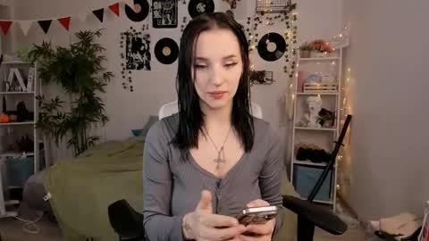 Snapshot of vivian_qwerty chatting on December 2024 04:12:01 AM vivian_qwerty online show from December 2024 04:12:01 AM