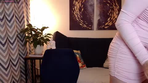 Vivian online show from March 2025 06:32:01 PM