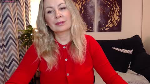 Vivian online show from September 2025 05:46:01 PM