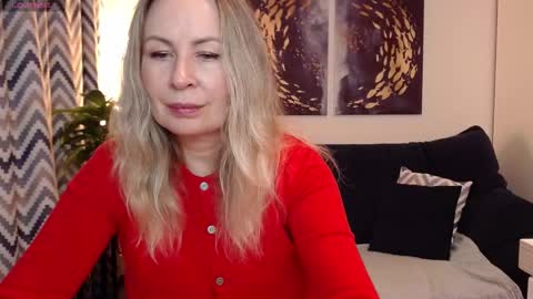 Vivian online show from September 2025 05:36:01 PM