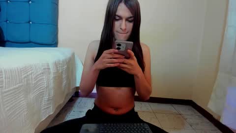 instagram Viviana73215 online show from December 2025 01:08:01 PM