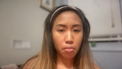 viviandela97 online show from May 2026 01:11:01 AM