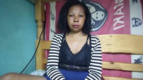 Snapshot of viviane0812 chatting on March 2025 06:54:01 PM viviane0812 online show from March 2025 06:54:01 PM