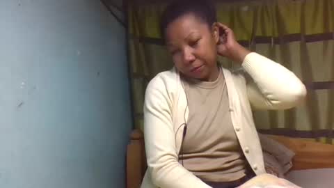 Snapshot of viviane0812 chatting on September 2025 04:28:02 PM viviane0812 online show from September 2025 04:28:02 PM