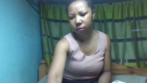 Snapshot of viviane0812 chatting on September 2025 07:01:01 AM viviane0812 online show from September 2025 07:01:01 AM