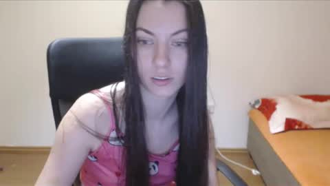 Vivian Gray online show from December 2024 07:32:02 PM