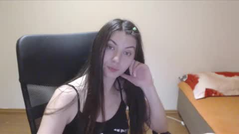 Vivian Gray online show from December 2024 07:25:02 PM