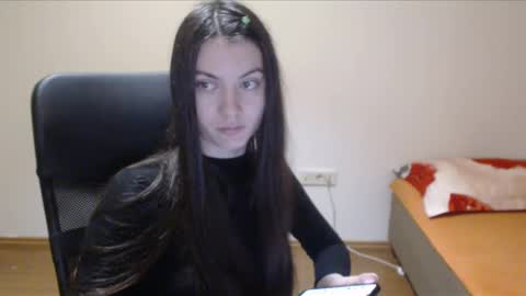 Vivian Gray online show from December 2024 02:49:02 PM